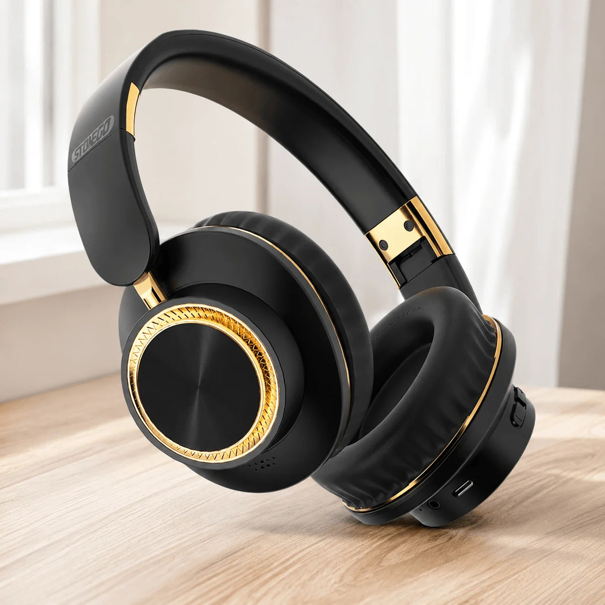 Wireless Bluetooth Headphones Foldable Gaming Headset With Bluetooth 5.3 Technology 40mm Bass Driver HiFi Stereo Sound Over Ear Comfort Memory Foam Cushion Extended Battery Life 400mAh For PC Mobile Phone Laptop Tablet Univer