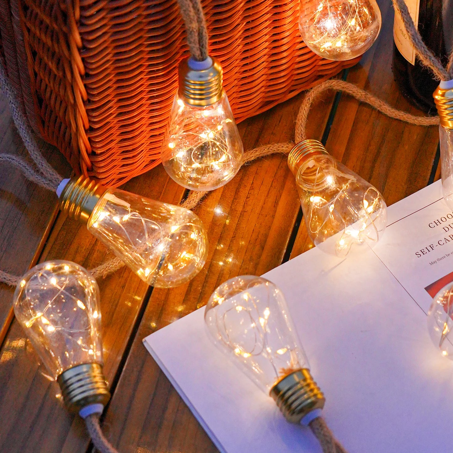 Outdoor solar light string, 10/25 bulb hanging retro hemp rope light string, light source sensing on/off, 12 modes transparent bulb garden string lights, suitable for courtyard, fence, eaves, terrace, wedding decoration, Chri